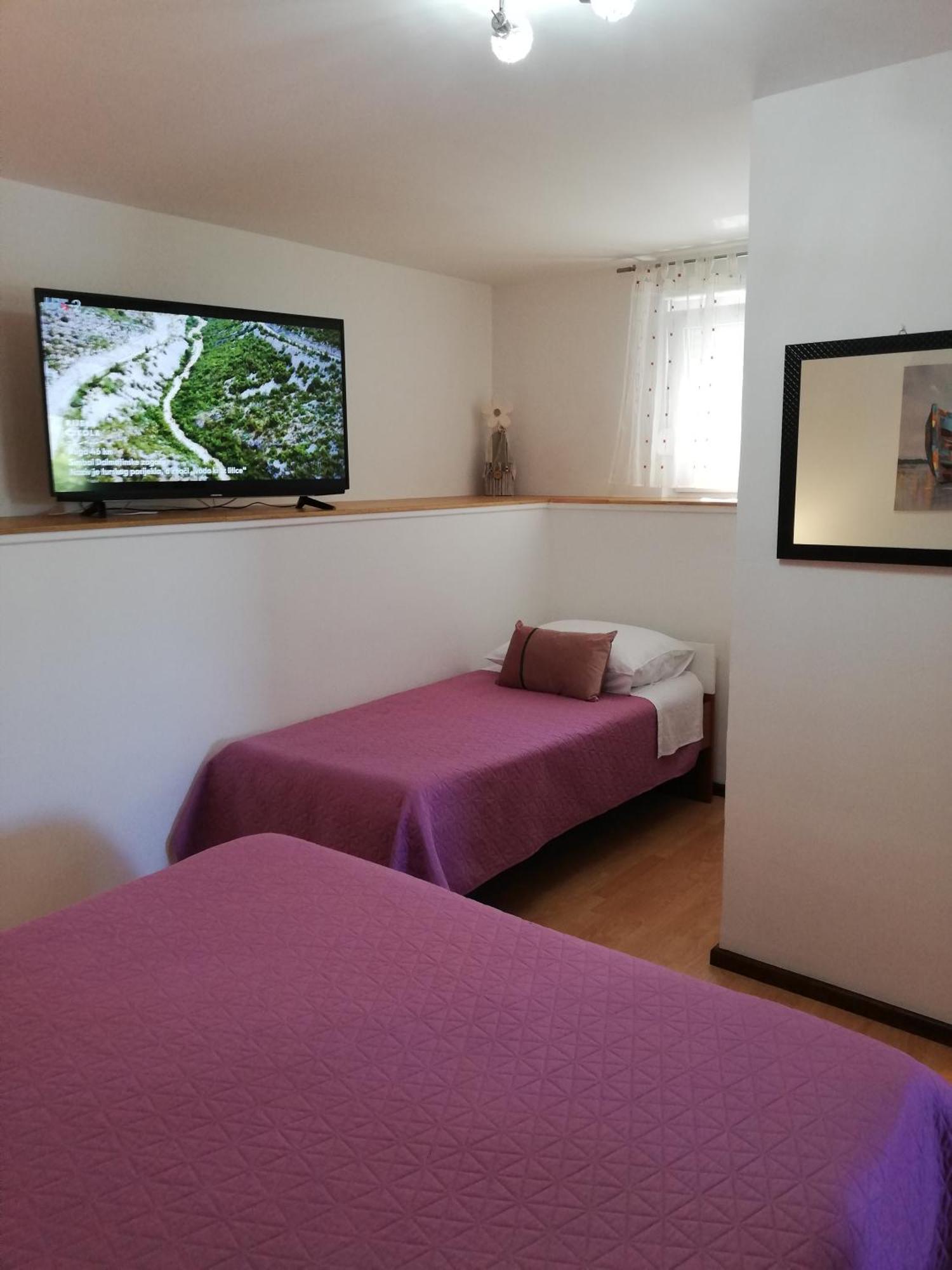 פודסטראנה Apartments Jure Miljak מראה חיצוני תמונה