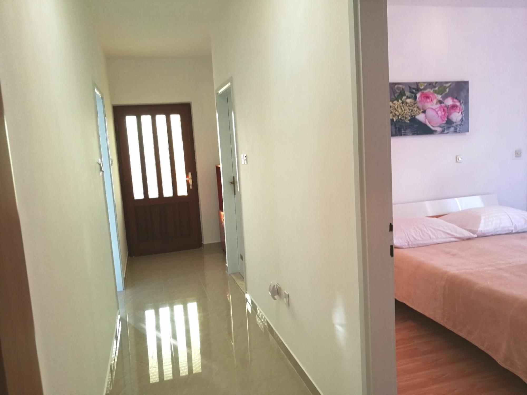 פודסטראנה Apartments Jure Miljak מראה חיצוני תמונה
