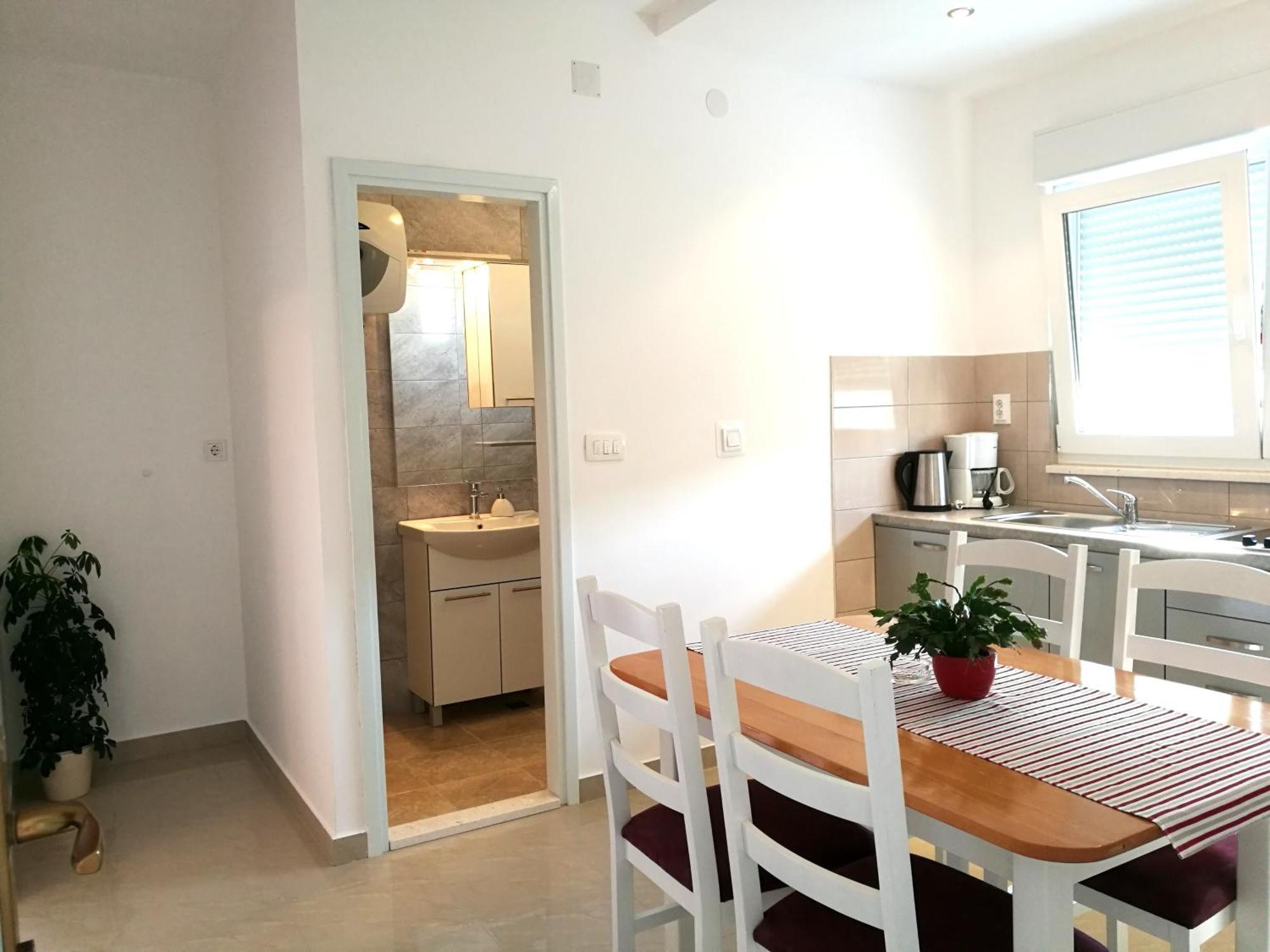 פודסטראנה Apartments Jure Miljak מראה חיצוני תמונה